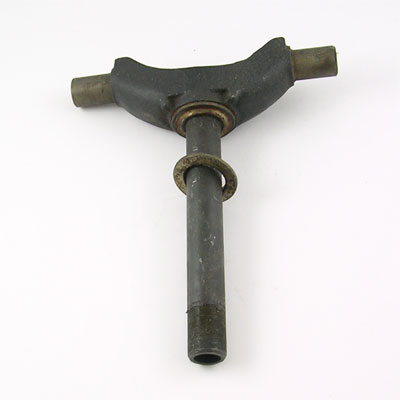 Unteres Lenkjoch mit Steuerrohr 